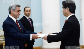 Ճապոնիայի դեսպանը Հայաստանի նախագահին հանձնեց իր հավատարմագրերի պատճենը